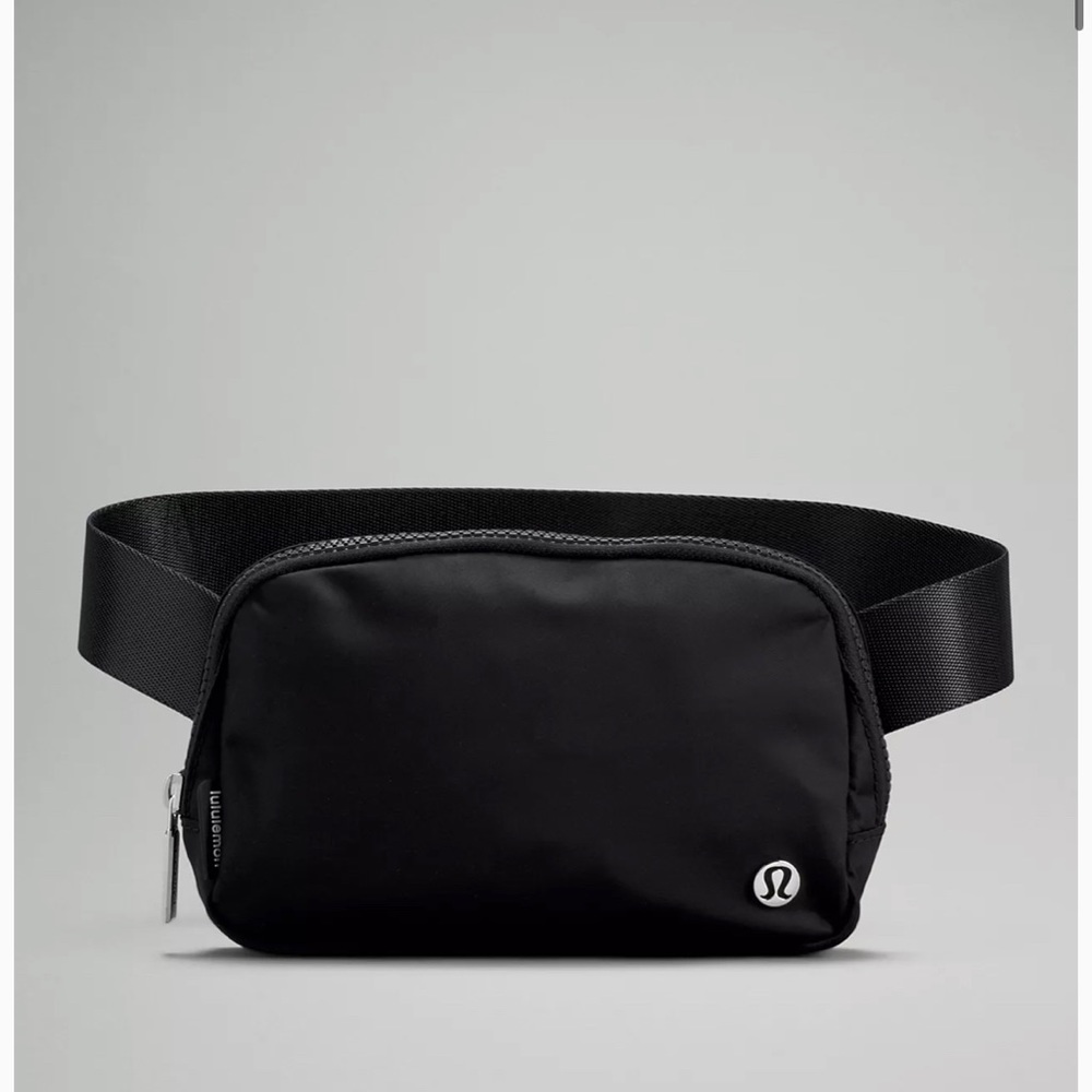 Lululemon belt bag